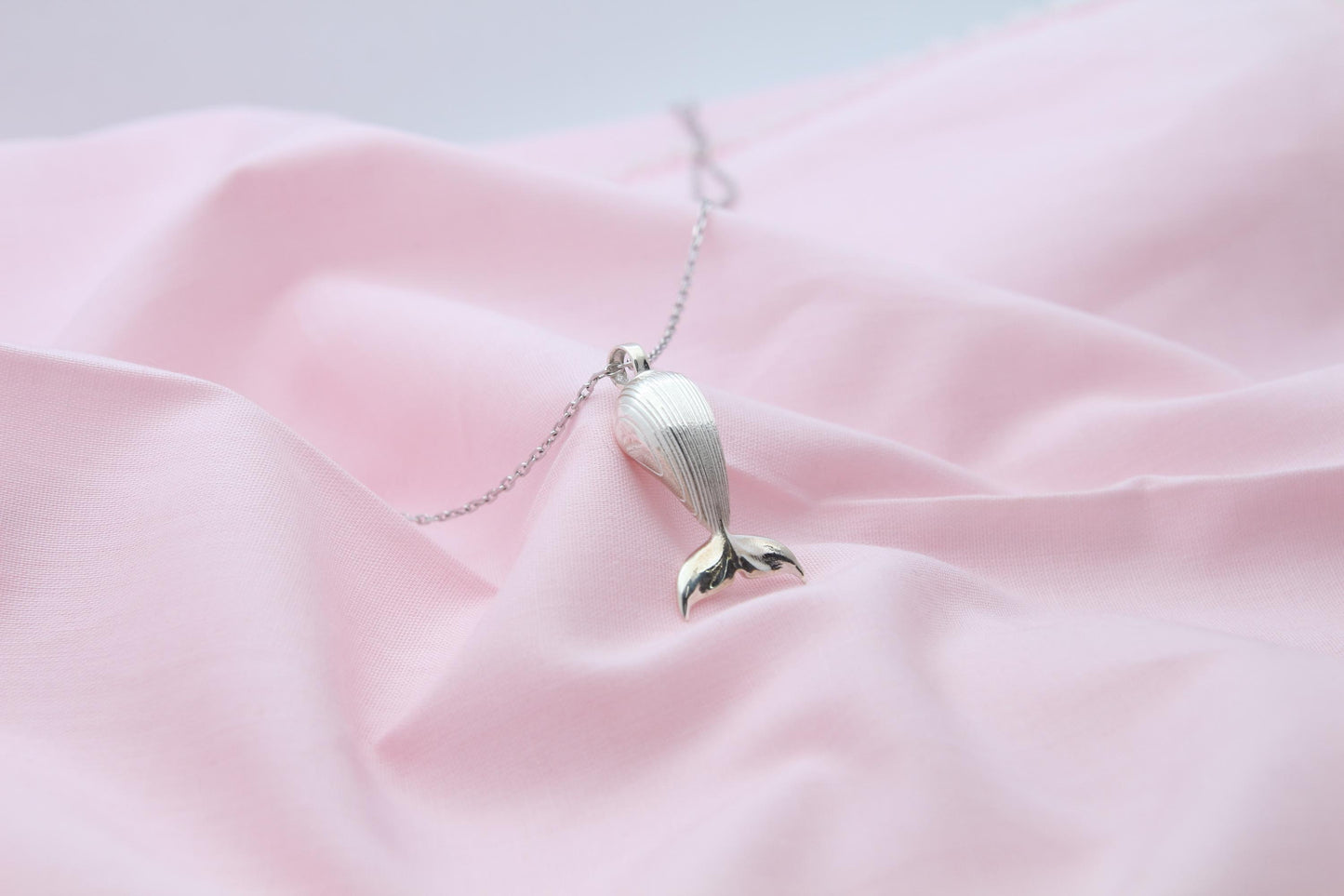 Ocean Guardian Urn Necklace – 925 Sterling Silver Ash Pendant with Optional Engraving (23 mm)