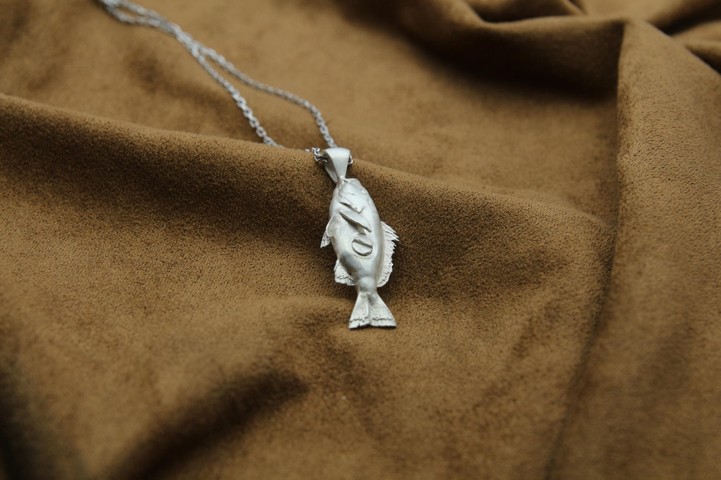 Ocean Whisper Fish Urn Necklace – 925 Sterling Silver Memorial Ash Pendant (27 mm)