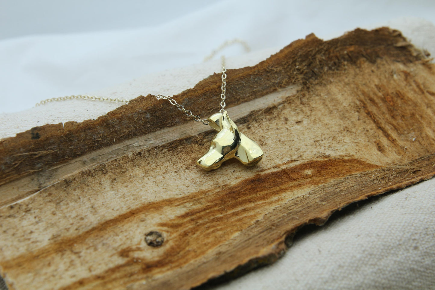 Doberman Spirit Urn Necklace – 925 Sterling Silver Dog Memorial Ash Pendant (17 mm)