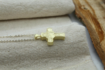 Sacred Cross Jesus Figure Urn Necklace – 925 Sterling Silver Memorial Ash Pendant (24 mm)