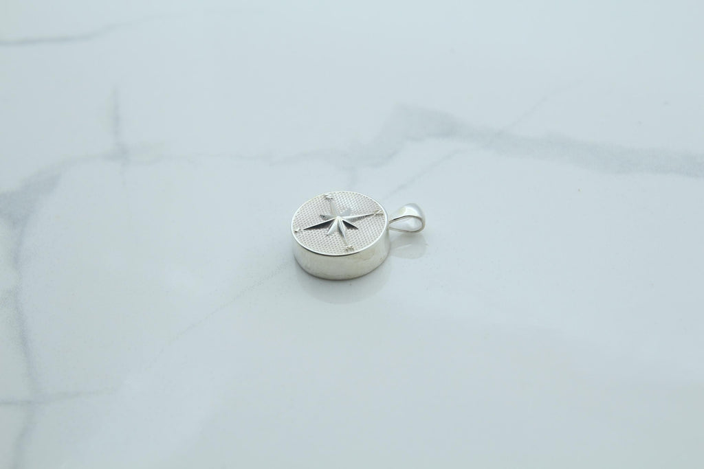 Compass Urn Necklace – 925 Sterling Silver Round Memorial Ash Pendant (15 mm)