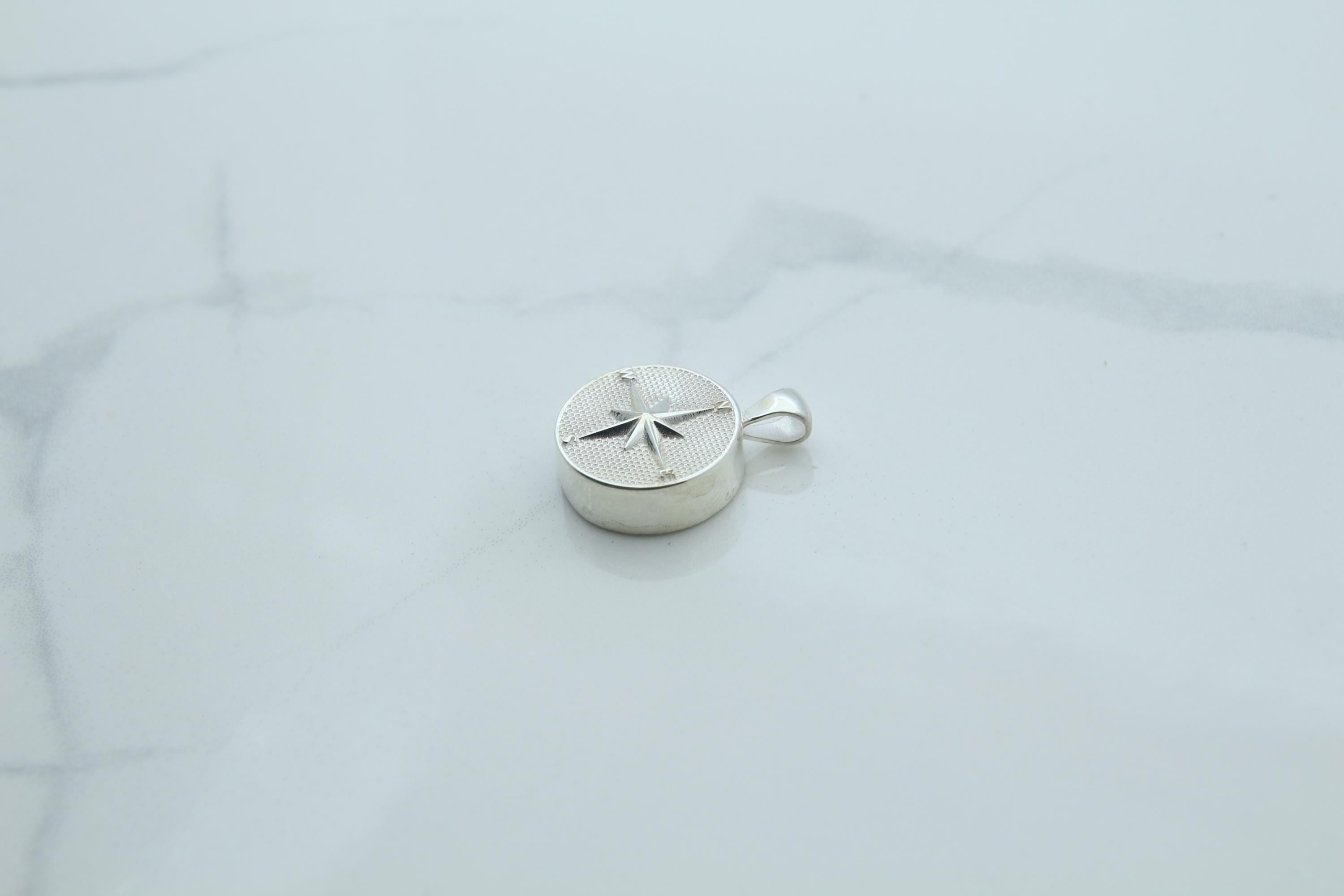 Compass Urn Necklace – 925 Sterling Silver Round Memorial Ash Pendant (15 mm)