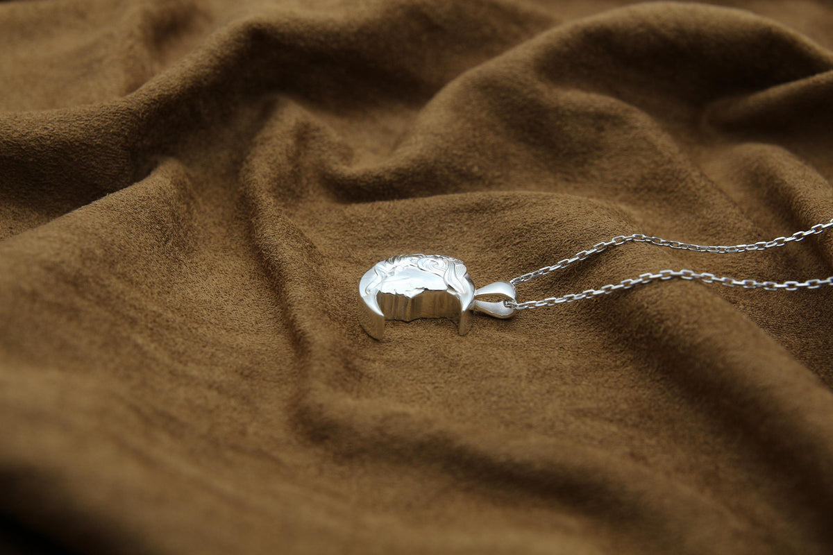 Moon Woman Silhouette Urn Necklace – 925 Sterling Silver Memorial Ash Pendant (16.5 mm)