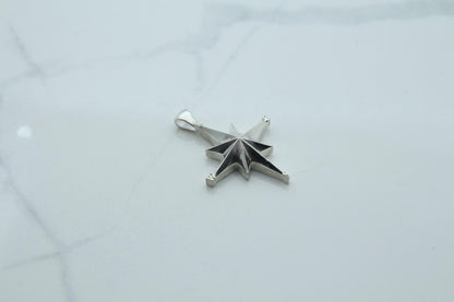 Compass Urn Necklace – 925 Sterling Silver Memorial Ash Pendant (25 mm)