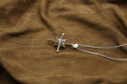 Compass Urn Necklace – 925 Sterling Silver Memorial Ash Pendant (25 mm)
