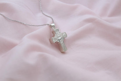 Divine Savior Urn Necklace – 925 Sterling Silver Jesus Cross Ash Pendant (24 mm)