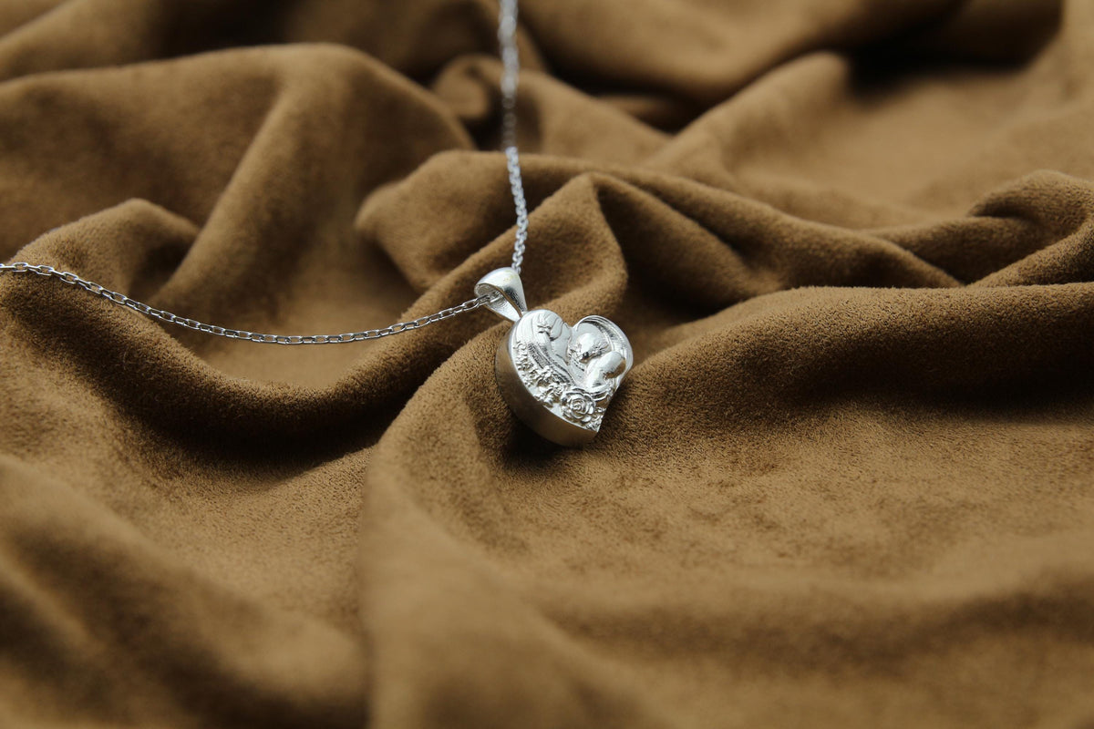 Mother & Child Heart Urn Necklace – 925 Sterling Silver Memorial Ash Pendant (16 mm)