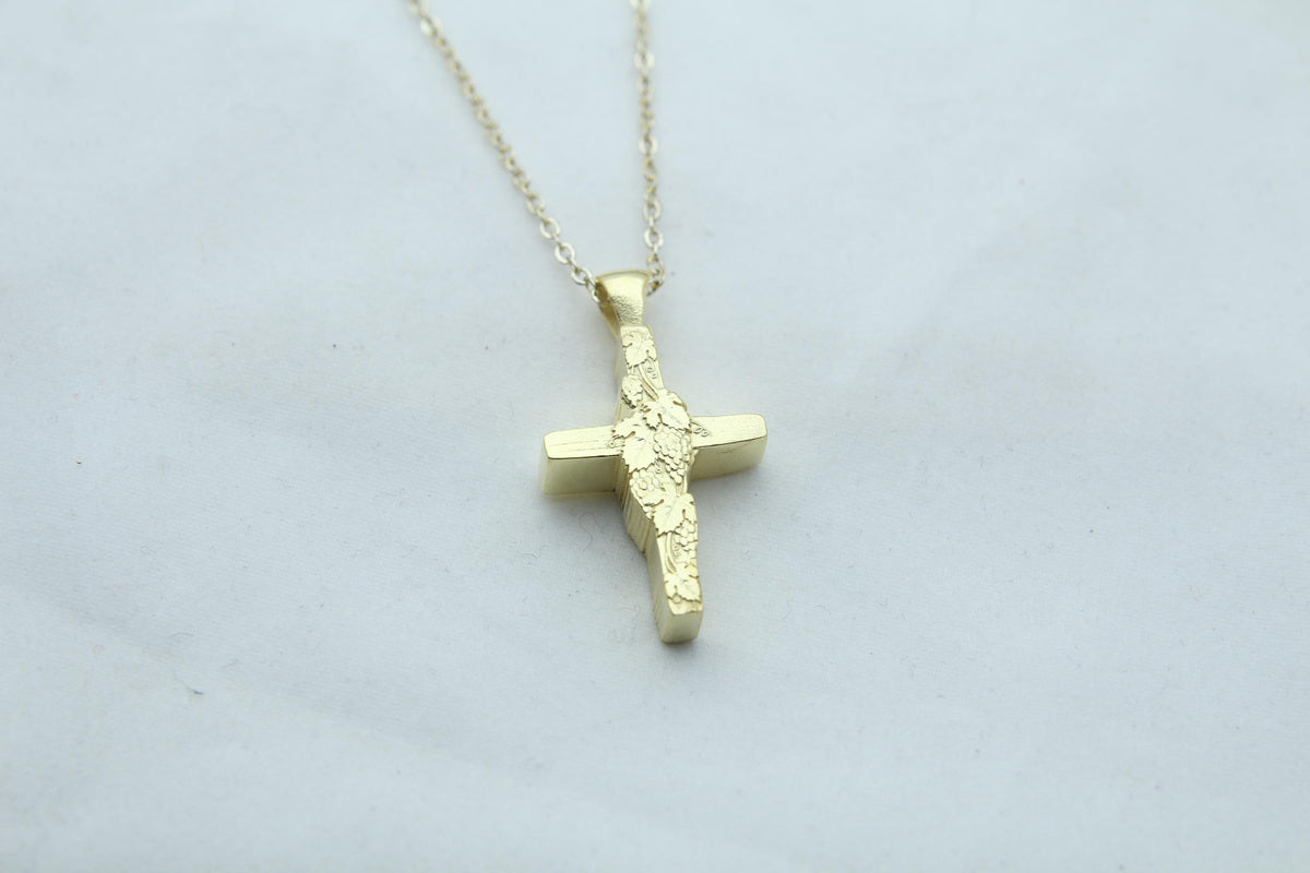 Grapevine Heritage Cross Urn Necklace – 925 Sterling Silver Ash Pendant with Optional Engraving (24 mm)
