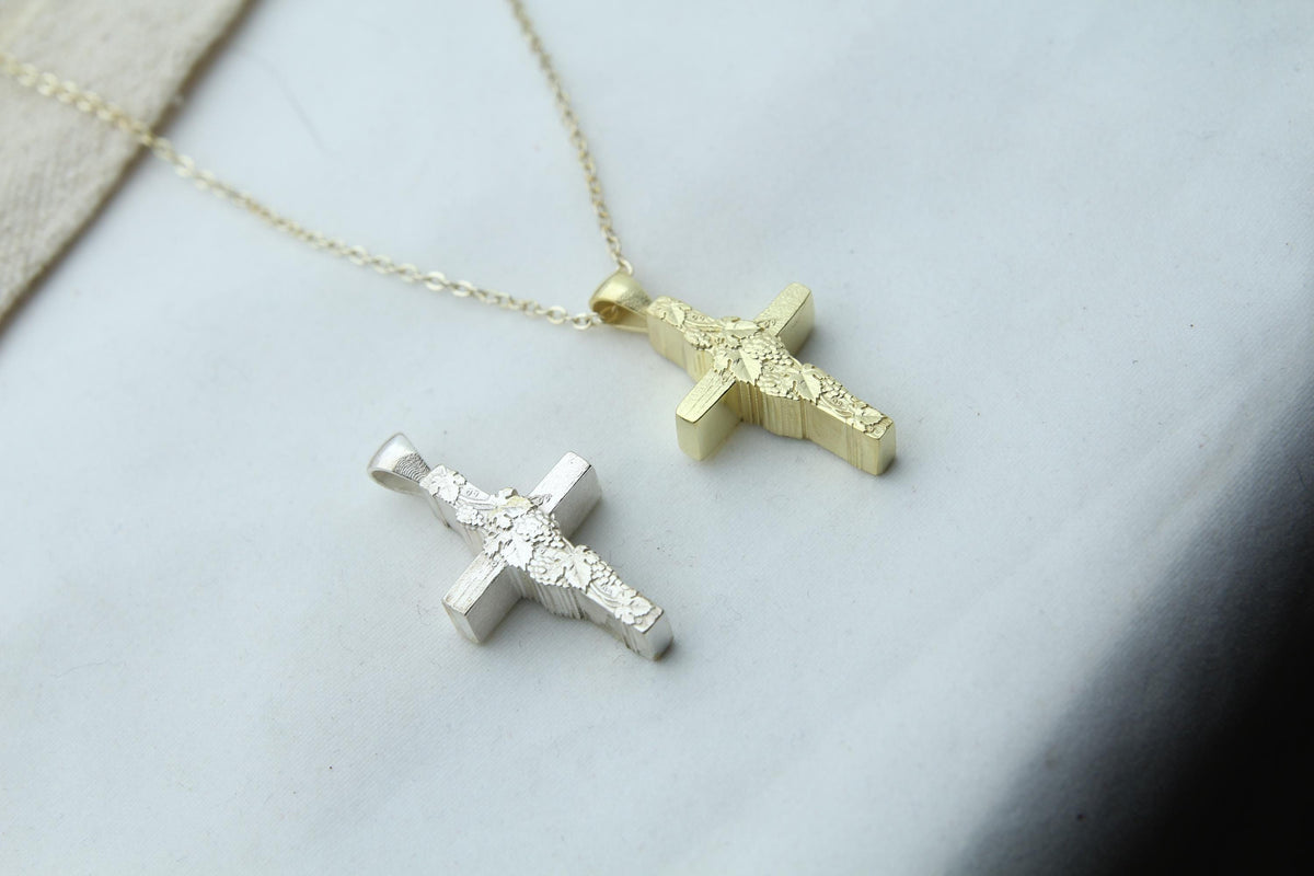 Grapevine Heritage Cross Urn Necklace – 925 Sterling Silver Ash Pendant with Optional Engraving (24 mm)