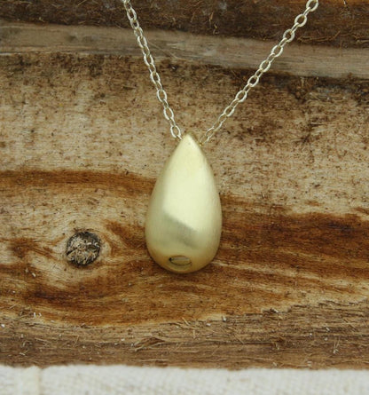 Elegant Teardrop Memorial Urn Necklace – 925 Sterling Silver Ash Holder Pendant – Custom Engraving Available