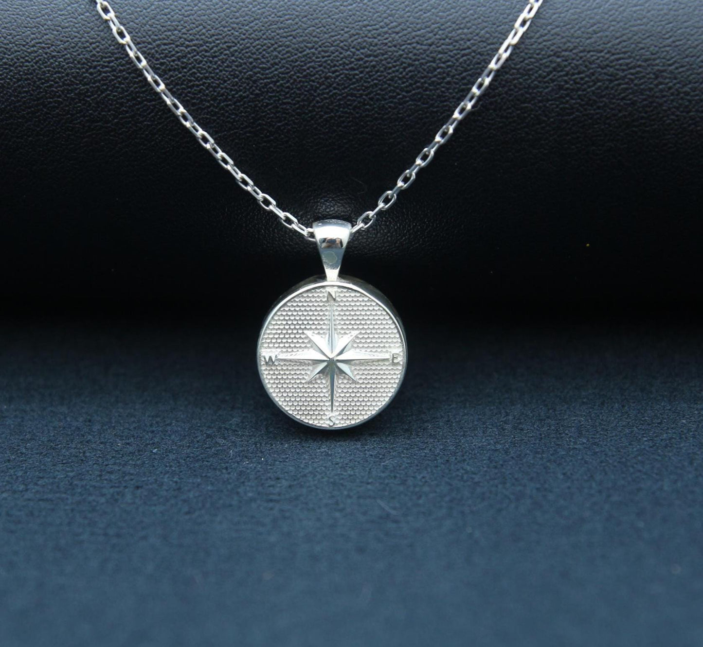 Compass Urn Necklace – 925 Sterling Silver Round Memorial Ash Pendant (15 mm)