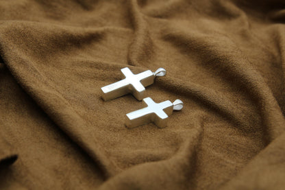 Cross Urn Necklace – 925 Sterling Silver Memorial Ash Pendant with Optional Engraving