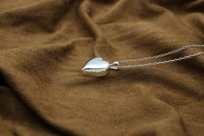 Heart Urn Necklace – 925 Sterling Silver Memorial Ash Pendant (15 mm) – Personalized Engraving Available