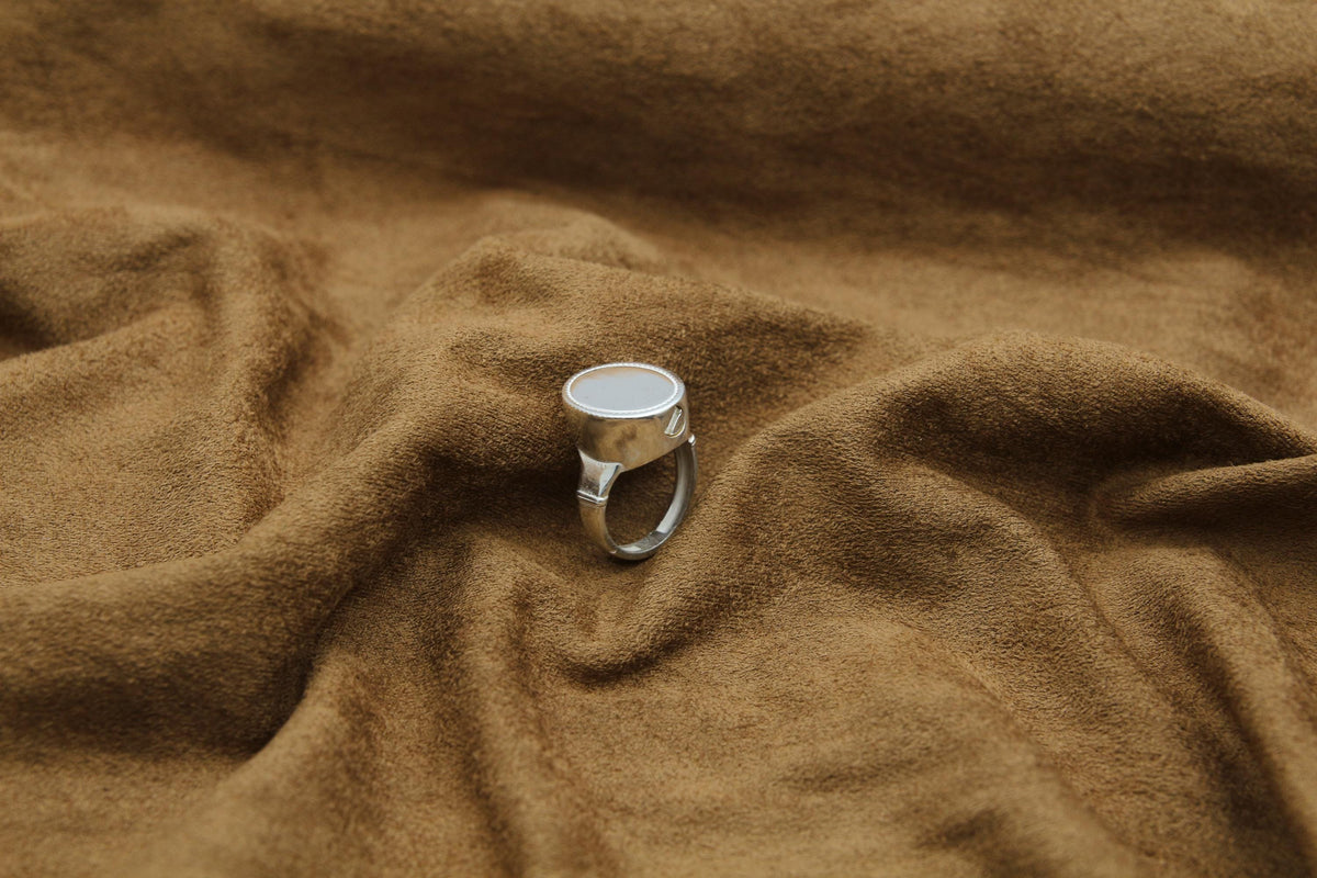 Unisex Oval Urn Ring – 925 Sterling Silver Memorial Ash Ring (15 × 12 mm)
