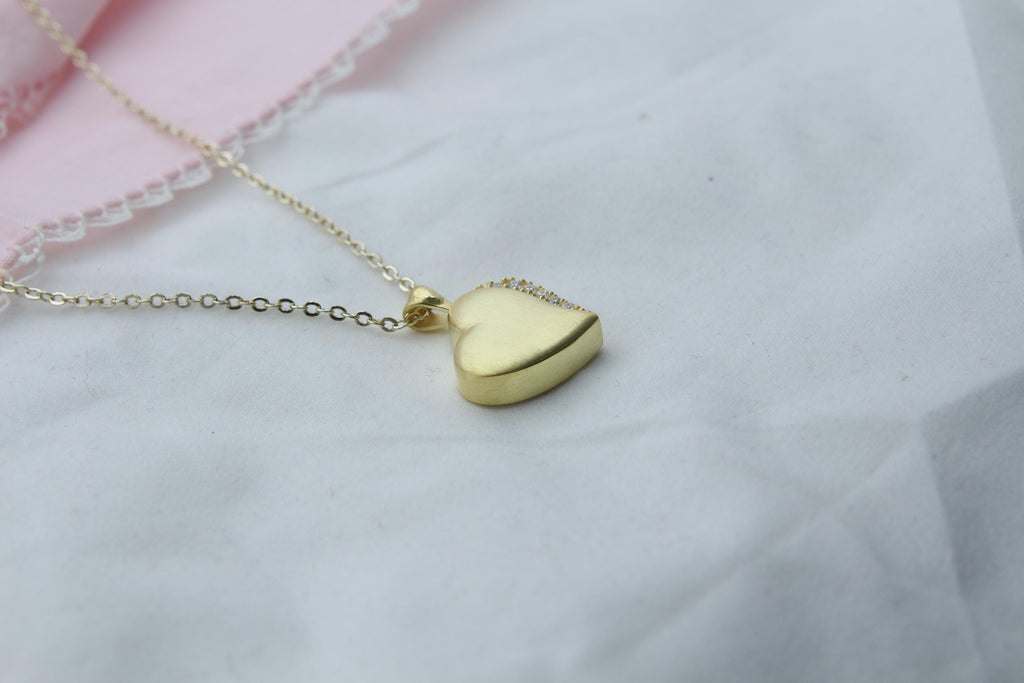 Sparkling Heart Urn Necklace with Zircon Stone – Personalized Engraving Option – 925 Sterling Silver Memorial Pendant (15 mm)
