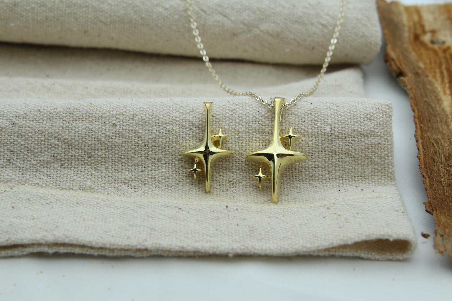 Eternal Polaris Urn Necklace – 925 Sterling Silver North Star Memorial Ash Pendant (26 mm & 32 mm)