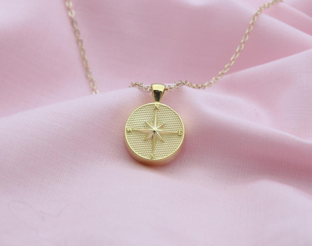 Guiding Star Compass Urn Necklace – 925 Sterling Silver Engravable Memorial Ash Pendant (15 mm)
