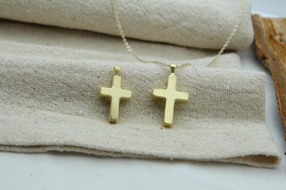 Sacred Cross Keepsake Urn Necklace – 925 Sterling Silver Ash Pendant with Optional Engraving (22 • 25 mm)