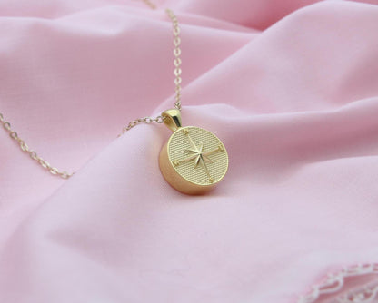 Guiding Star Compass Urn Necklace – 925 Sterling Silver Engravable Memorial Ash Pendant (15 mm)