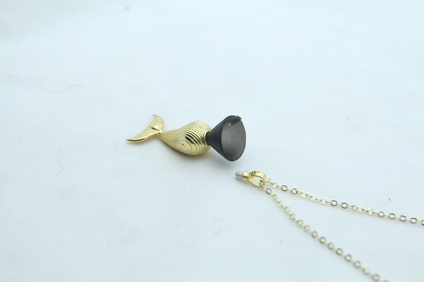 Whale Spirit Memorial Urn Necklace – 925 Sterling Silver Ash Pendant with Optional Engraving (23 mm)