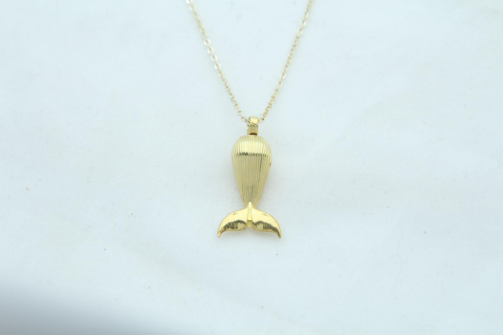 Whale Spirit Memorial Urn Necklace – 925 Sterling Silver Ash Pendant with Optional Engraving (23 mm)