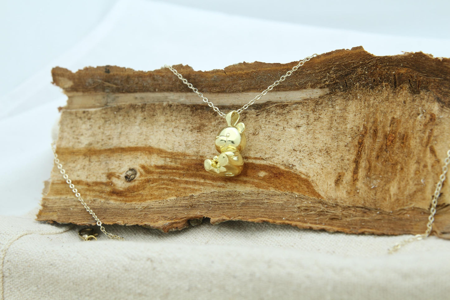 Bear Urn Necklace – 925 Sterling Silver Memorial Ash Pendant (18 mm)