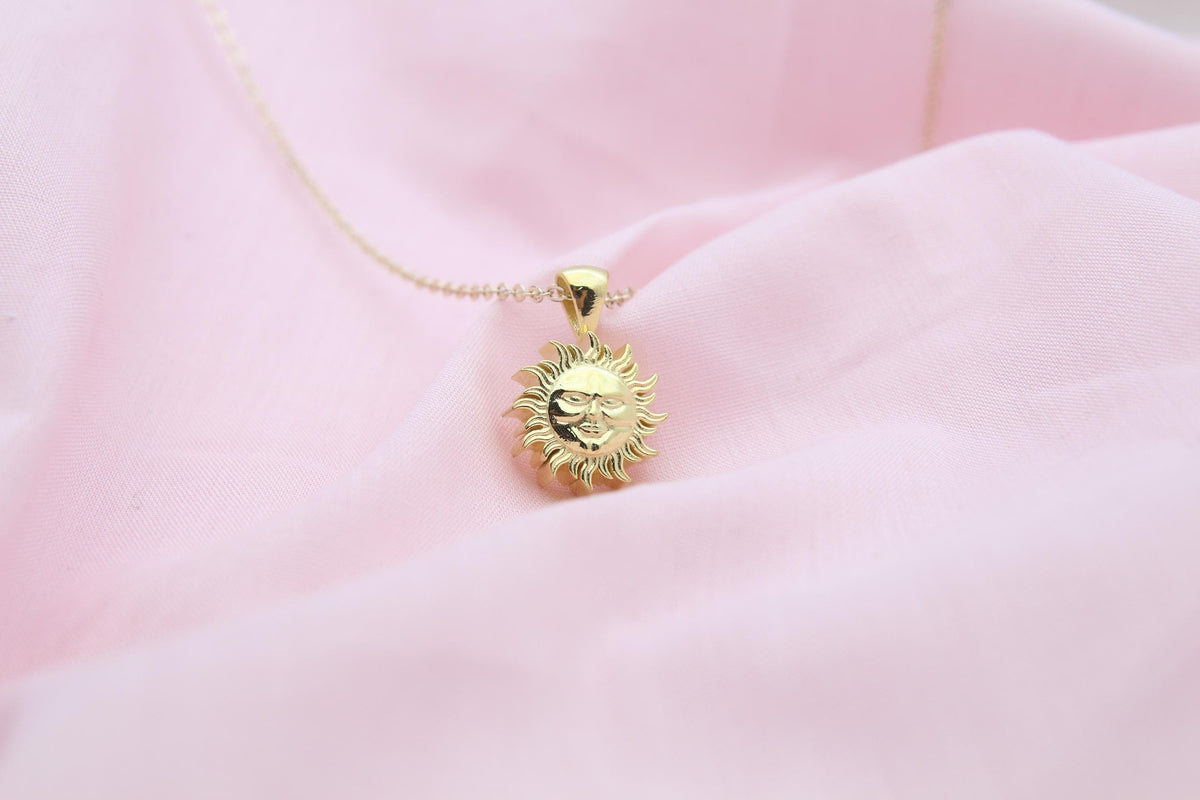 Radiant Sunfire Memorial Urn Necklace – 925 Sterling Silver Sun Ash Pendant with Optional Engraving (14 mm)