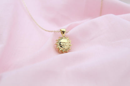 Radiant Sunfire Memorial Urn Necklace – 925 Sterling Silver Sun Ash Pendant with Optional Engraving (14 mm)