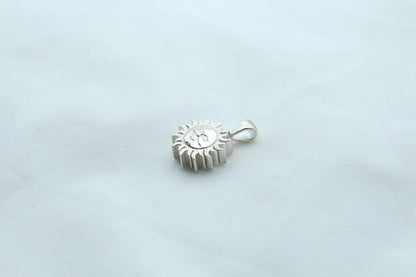 Radiant Sunfire Memorial Urn Necklace – 925 Sterling Silver Sun Ash Pendant with Optional Engraving (14 mm)
