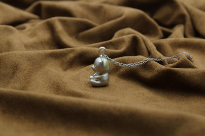 Bear Spirit Urn Necklace – 925 Sterling Silver Memorial Ash Pendant (18 mm)