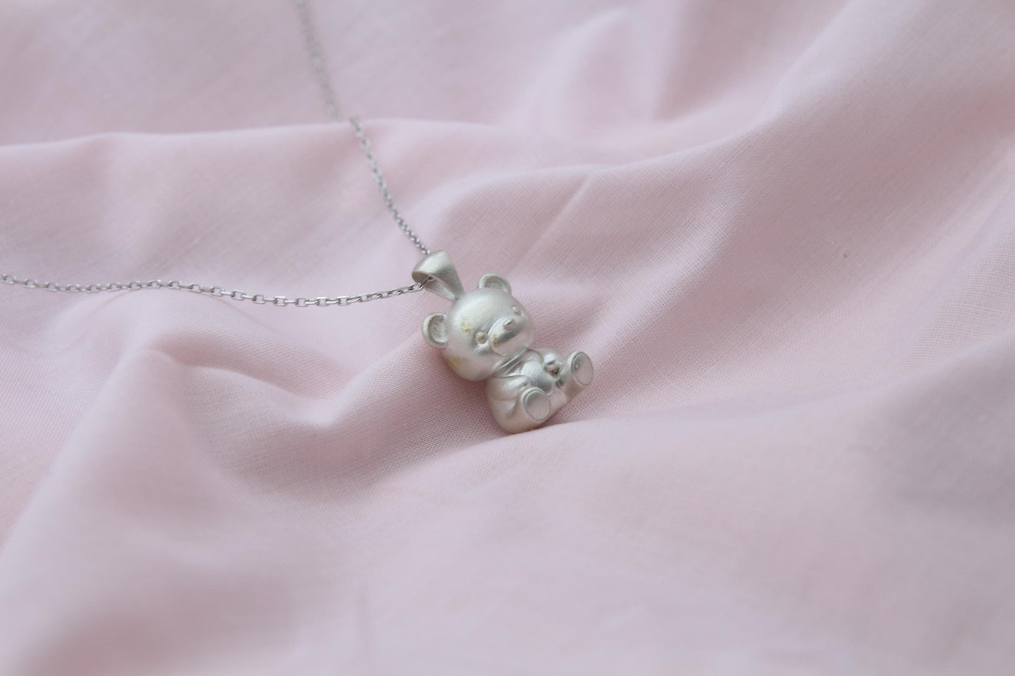 Bear Spirit Urn Necklace – 925 Sterling Silver Memorial Ash Pendant (18 mm)