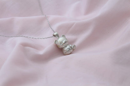Bear Spirit Urn Necklace – 925 Sterling Silver Memorial Ash Pendant (18 mm)