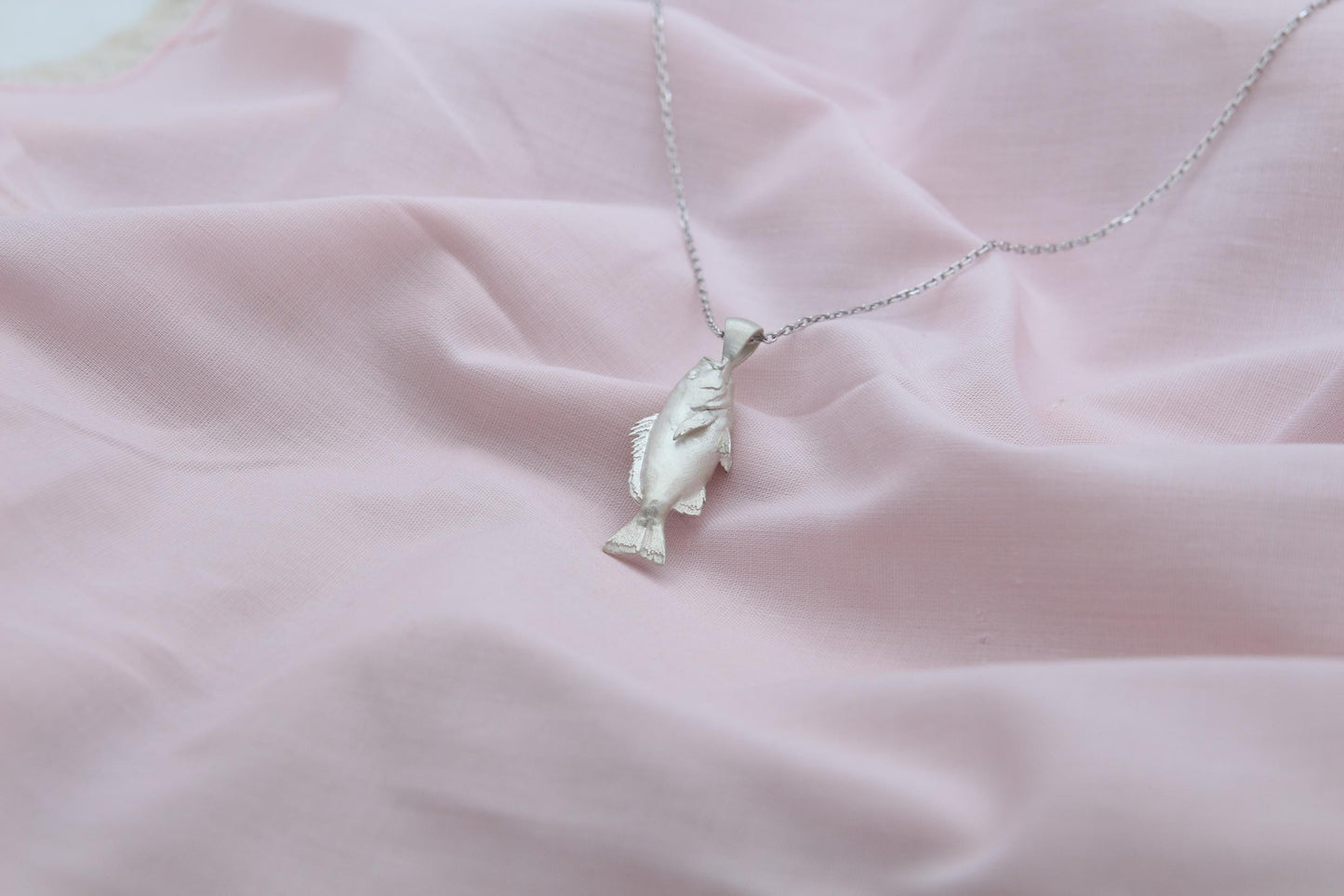 Ocean Whisper Fish Urn Necklace – 925 Sterling Silver Memorial Ash Pendant (27 mm)