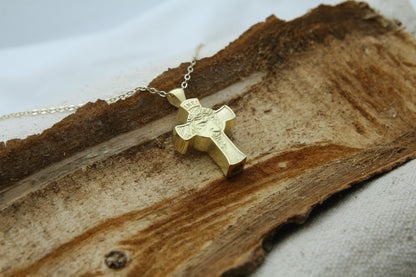 Sacred Cross Jesus Figure Urn Necklace – 925 Sterling Silver Memorial Ash Pendant (24 mm)