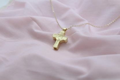 Sacred Cross Jesus Figure Urn Necklace – 925 Sterling Silver Memorial Ash Pendant (24 mm)