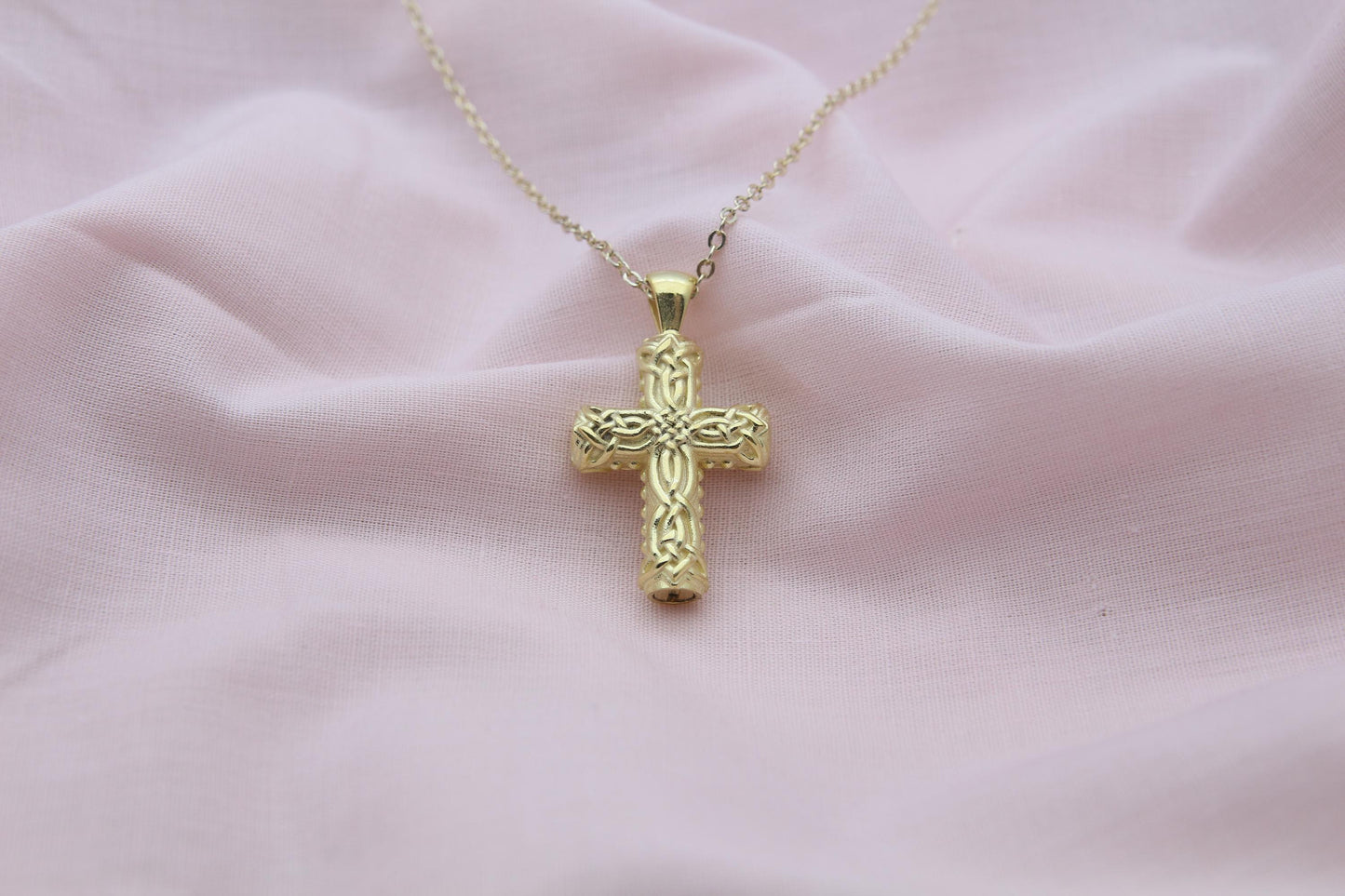 Celtic Cross Heritage Urn Necklace – 925 Sterling Silver Memorial Ash Pendant (24 mm)