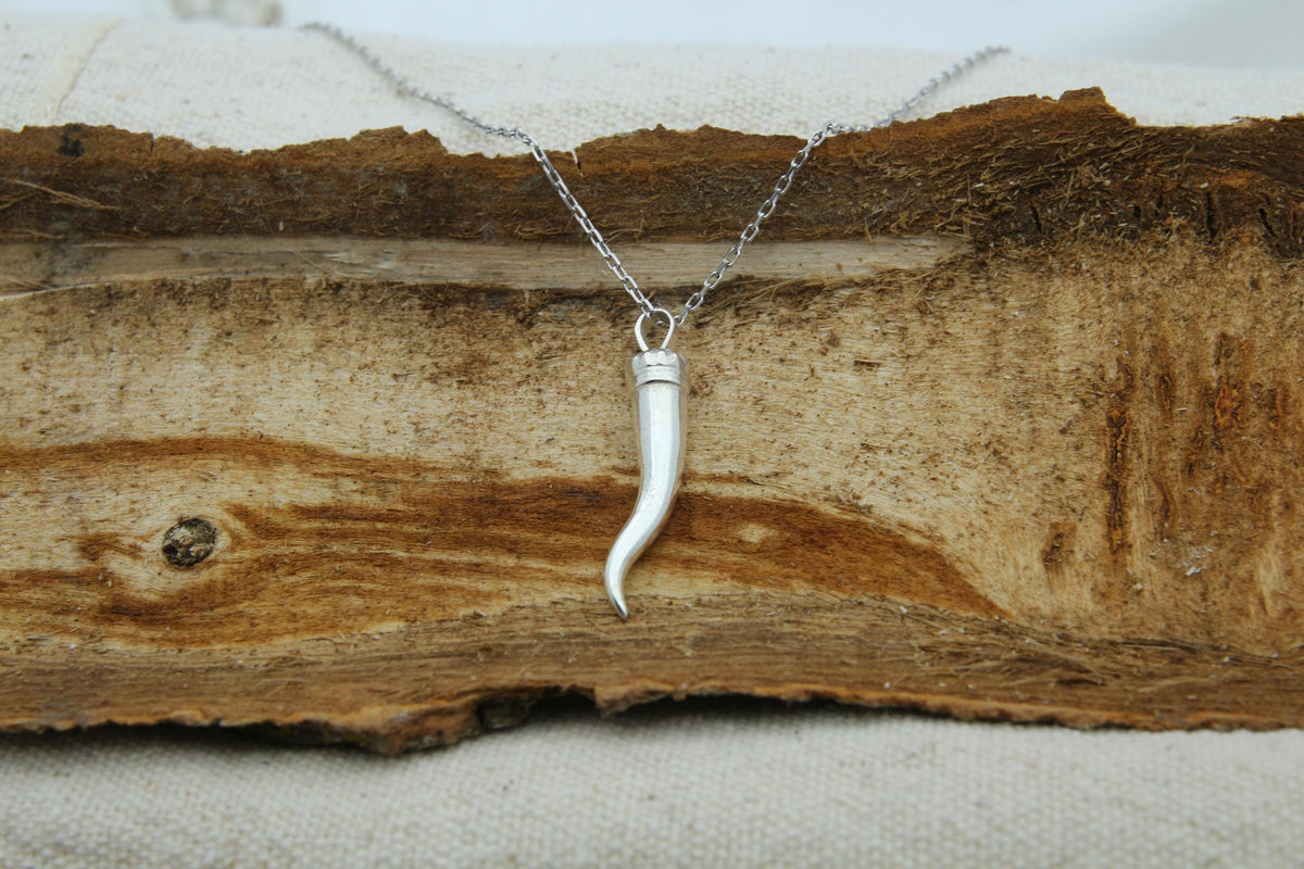 Italian Horn Cornicello Memorial Urn Necklace – 925 Sterling Silver Ash Pendant with Optional Engraving (26 mm)