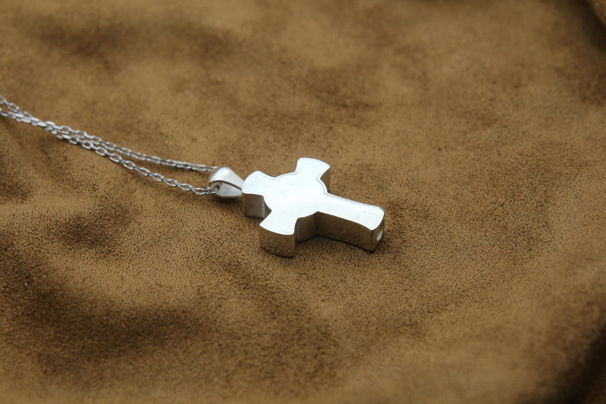 Divine Savior Urn Necklace – 925 Sterling Silver Jesus Cross Ash Pendant (24 mm)