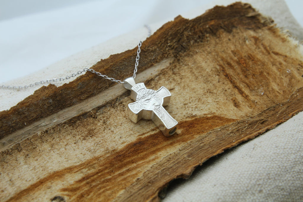 Divine Savior Urn Necklace – 925 Sterling Silver Jesus Cross Ash Pendant (24 mm)