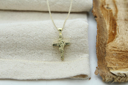 Grapevine Heritage Cross Urn Necklace – 925 Sterling Silver Ash Pendant with Optional Engraving (24 mm)