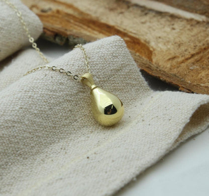 Elegant Teardrop Memorial Urn Necklace – 925 Sterling Silver Keepsake Pendant with Engraving Option (3 Sizes)