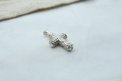 Celtic Cross Heritage Urn Necklace – 925 Sterling Silver Memorial Ash Pendant (24 mm)