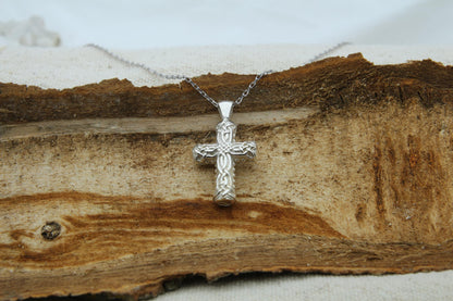 Celtic Cross Heritage Urn Necklace – 925 Sterling Silver Memorial Ash Pendant (24 mm)
