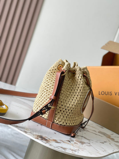 NO_ PURSE 24 IN BEIGE CROCHETED RAFFIA AND BROWN CALFSKIN TRIM