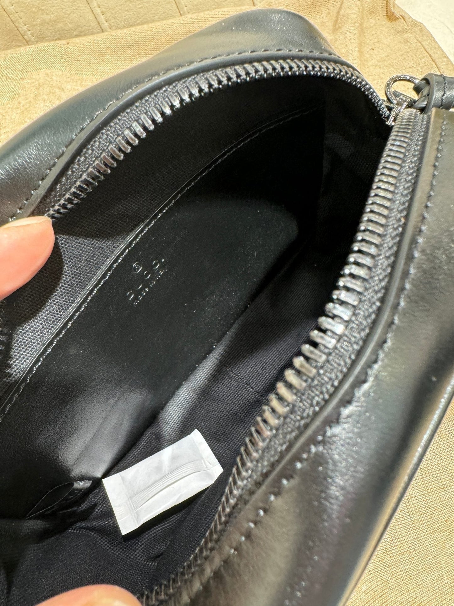 GG MINI 18 MARMONT MATELASS_ SHOULDER BAG BLACK CALFSKIN