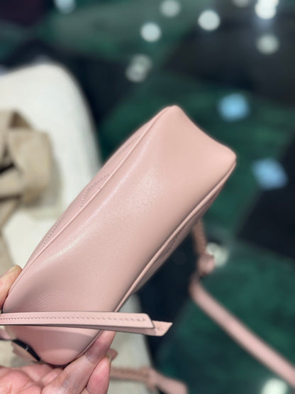 GG MINI 18 MARMONT MATELASS_ SHOULDER BAG LIGHT PINK CALFSKIN