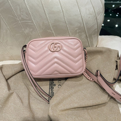 GG MINI 18 MARMONT MATELASS_ SHOULDER BAG LIGHT PINK CALFSKIN
