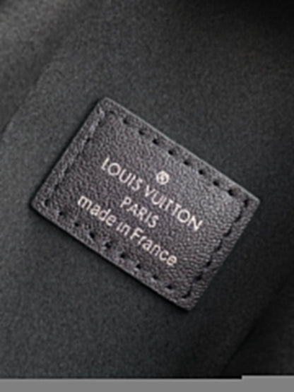 LV M25160 Side Trunk MM Bag 23.5 Black Caviar Calfskin& Cowhide HW