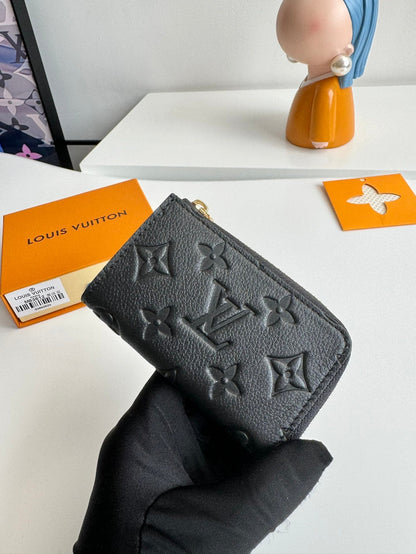 LV Noa Key Holder Black Monogram Calfskin 221549