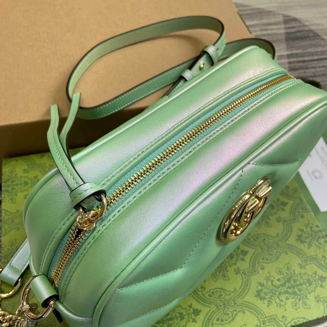 GG MARMONT 24 SMALL MATELASS_ SHOULDER BAG GREEN IRIDESCENT CALFSKIN